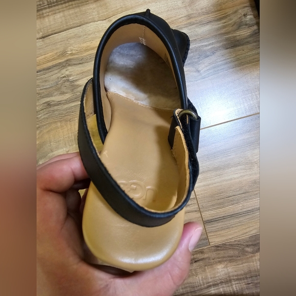 UGG Lanni clog, black, size US 8 - Picture 7 of 12